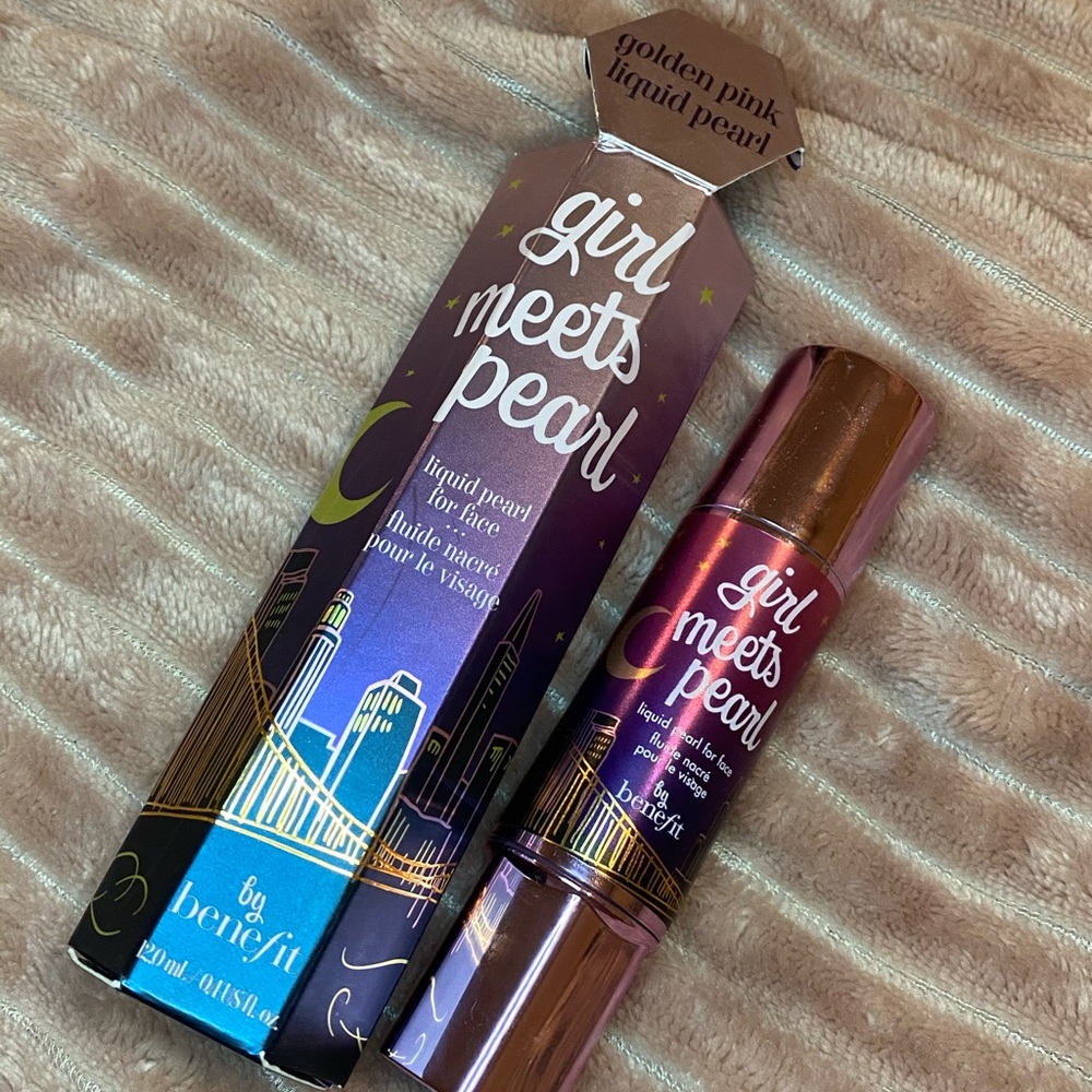 Benefit Cosmetics Illuminator